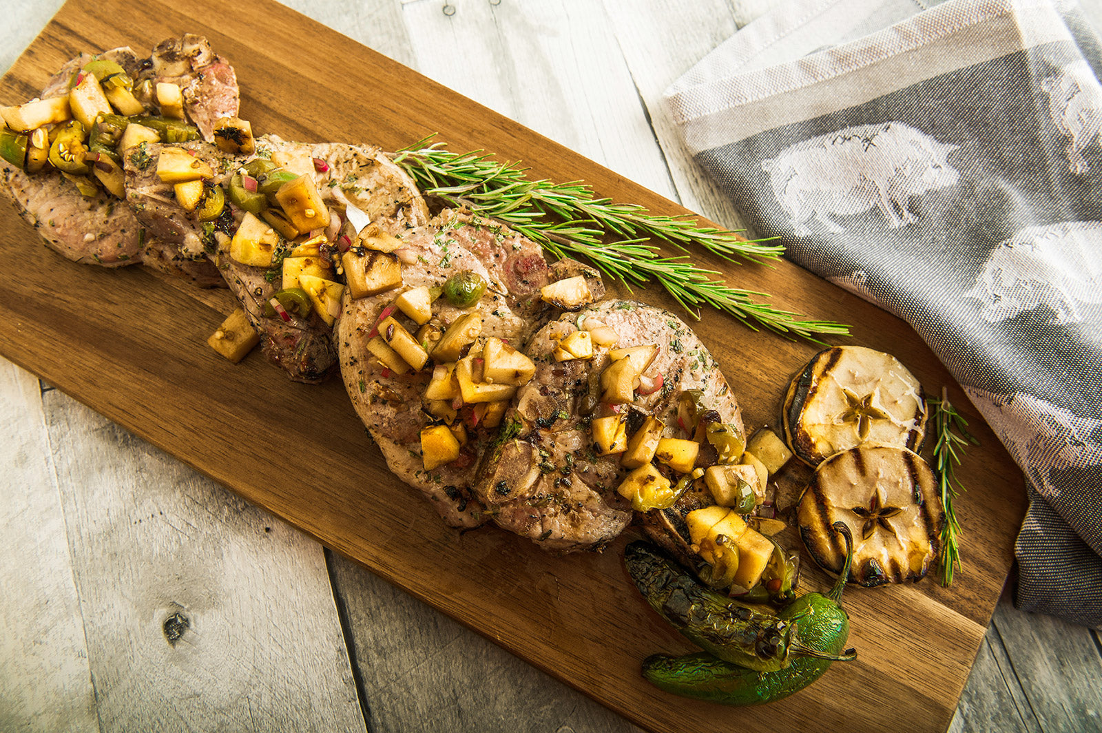 Grilled Pork Chops with Grilled Apple & Jalapeño – Nexgrill France
